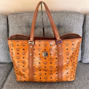 EUC-MCM women's VISETOS  tote handbag extra large 15x18x8